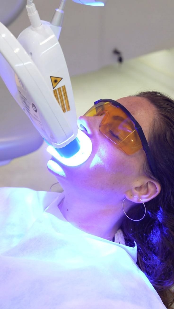 Ekipi profesional i Dental Land